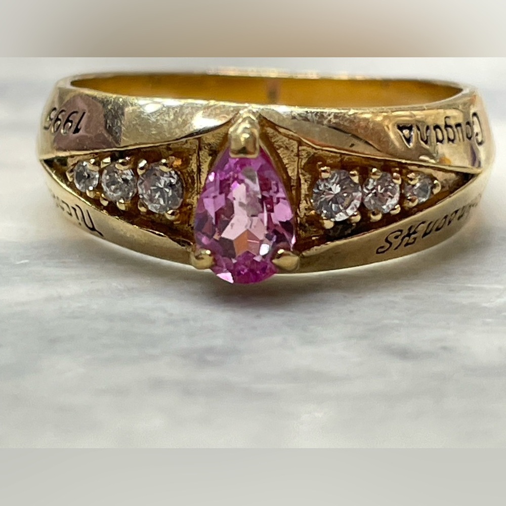 Vintage 1995 Class Ring Gold plated Pink Pear Stone CZ Accent Wildcats HS Size 6 - Picture 5 of 15